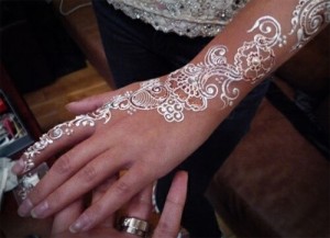 beautiful-white-henna-designs-two